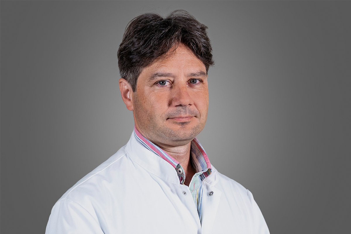 dr. Magos Krisztián